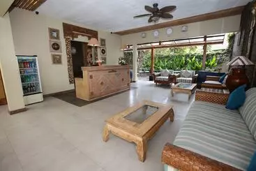 ホテル Pondok Sari Kuta