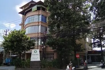 ホテル Puri Dibia