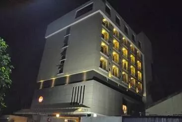 Spree Shivai Hotel Pimpri