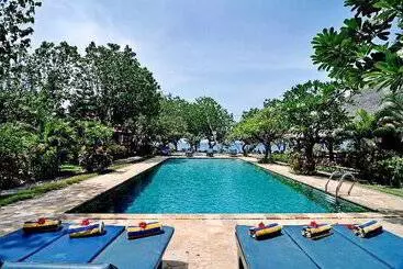 Отель Taman Selini Wahana Beach Resort