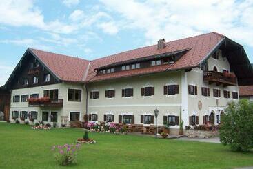 بنسيون Huberhof