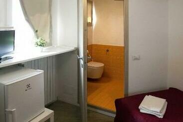 پانسیون Sunny Home