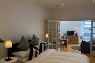 Bed and Breakfast The Harbour Studio