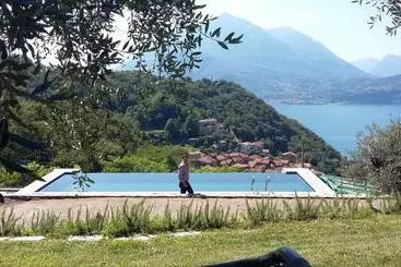 Bed and Breakfast Villa Silvi Piscina Sauna E Hot Tub