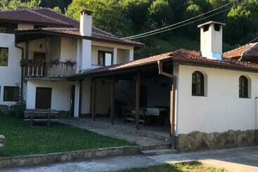 Пансион Yovkovata Kyshta