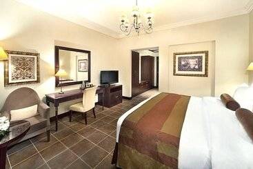 Отель Arabian Ranches Golf Club