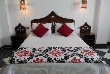 هتل Blue Beach Club