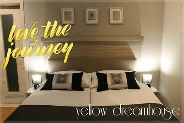 Pension Yellow Dreamhouse