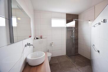 تختخواب و صبحانه Table D Hôte Teune & Janna