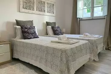 Majatalo Discovery Tavira