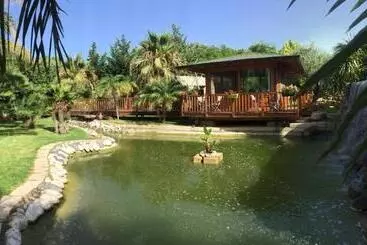 ベッドアンドブレックファースト Villa Giulia   Sicilian Luxury Garden