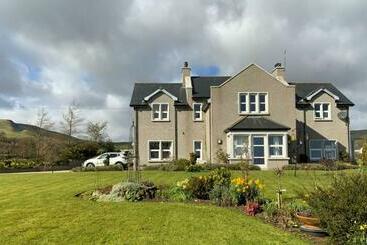 צימר Ballycairn House