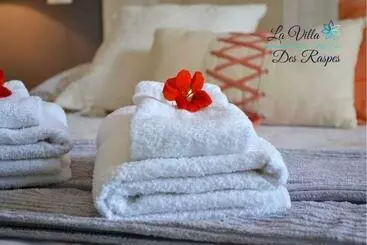 ベッドアンドブレックファースト La Villa Des Raspes   Holistique Spa   Adult Only