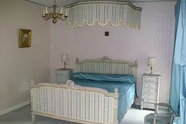 Bed and Breakfast Château De Lamberville