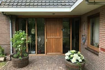 ペンション B&b Wicherumloo