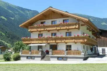 ホテル Jogglerhof