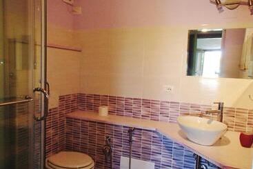 פנסיון Affittacamere Casa Maica