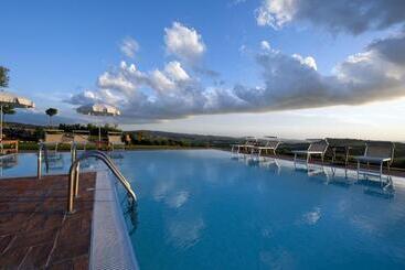 בית מלון כפרי Saturnia Tuscany