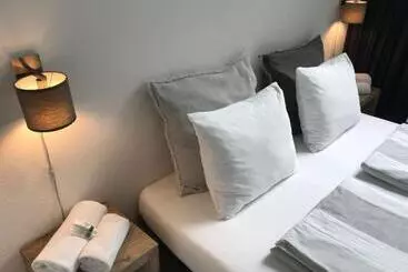 Aamiaismajoitus (B&B) Villa Yburg