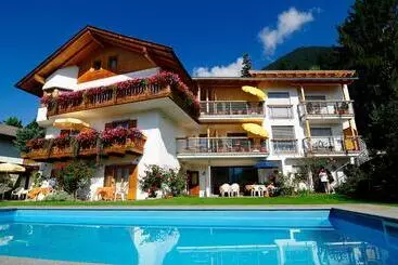 Aamiaismajoitus (B&B) Haus Rosengarten
