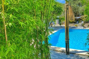 بنسيون Casa Rico Frade Garden