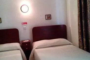 Majatalo Residência Matos Pereira