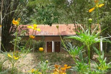 הוסטל Suan Bang Bon Guest House