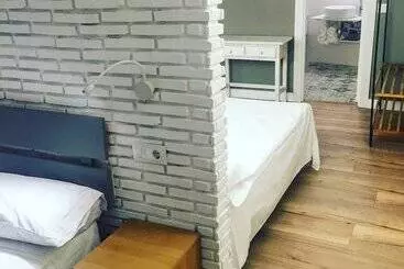 פונדק Le Vintage