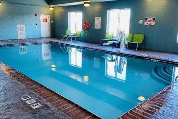 Holiday Inn Express Hotel & Suites Hillview By Ihg