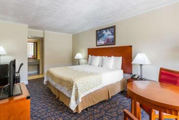 Otel Days Inn & Suites By Wyndham Clermont