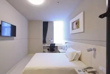 Hotel Jinjiang Inn Caobao Road Subway Station