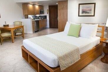 هتل The Marlin At Taino Beach Resort