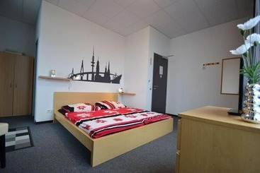 Arena Hostel & Monteurzimmer