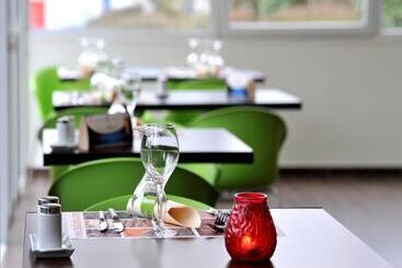 Enzo Hotels Trappes By Kyriad Direct