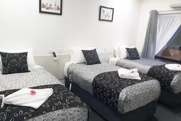Otel Comfort Inn May Park