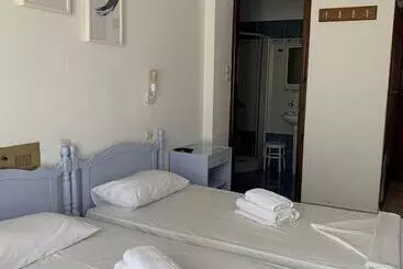 Hotelli Potokaki Beachfront