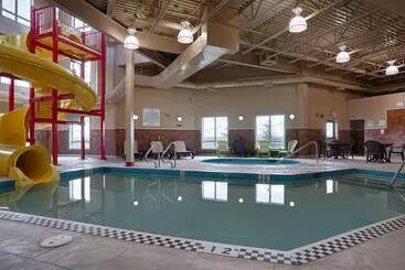 호텔 Quality Inn & Suites