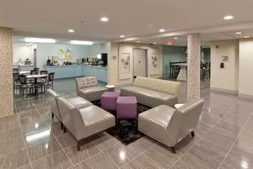 酒店 Best Western Plus Woodstock Inn & Suites