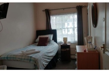 ベッドアンドブレックファースト The Three Horseshoes