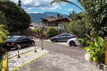 Отель Praia Do Portinho