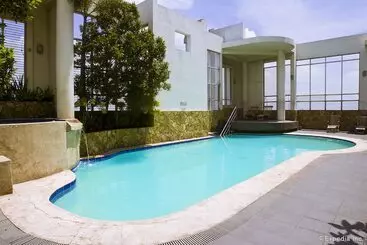 Lancaster Hotel Manila