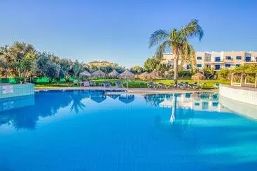 فندق Captain Karas Holidays Apartments