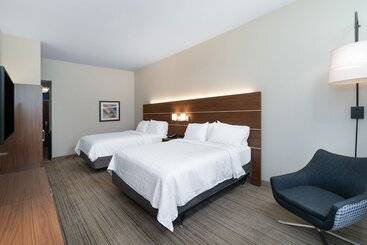 Holiday Inn Express Hotel & Suites Talladega, An Ihg