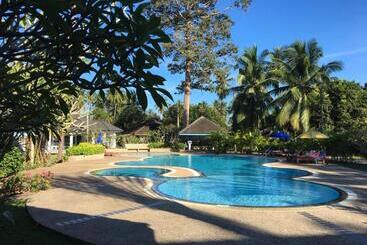 בית מלון כפרי Suan Ban Krut Beach Resort