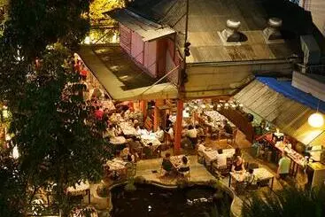 בית מלון כפרי Villa Cha Cha Banglumphu