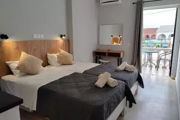 Valentinos Apartments