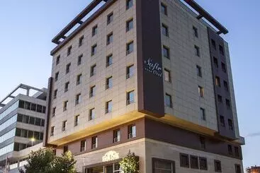 Safir Hotel