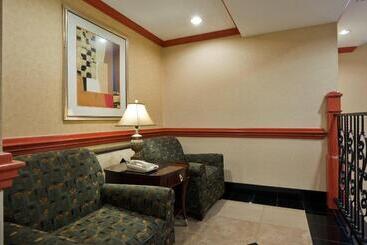 Holiday Inn Express Hotel And Suites Fairfield North, An Ihg