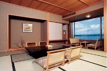 בית מלון כפרי Aenokaze