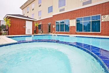 Holiday Inn Express Hotel & Suites New Boston, An Ihg